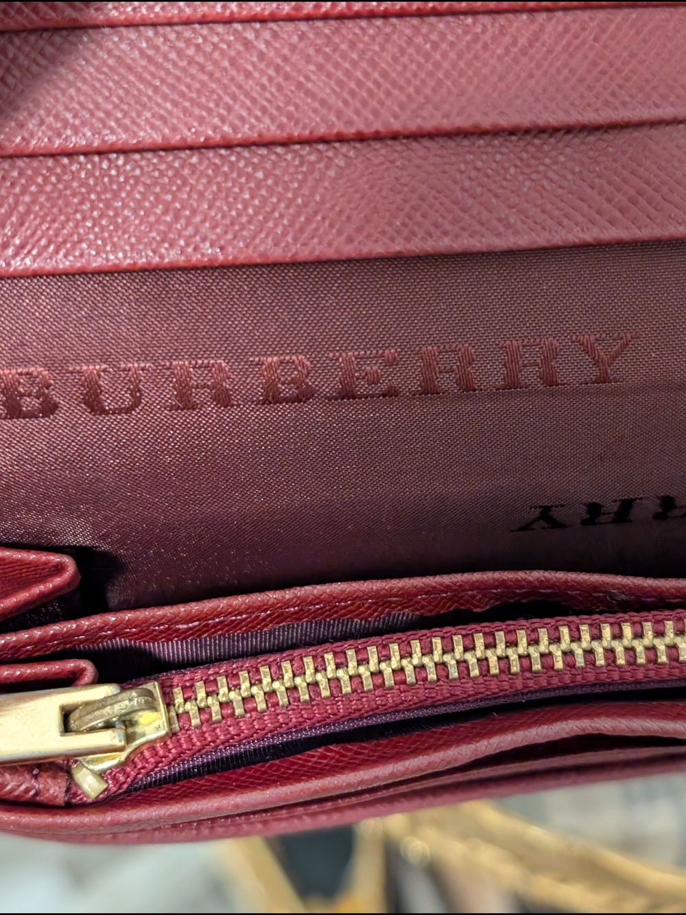 Burberry Beige Vintage Check Wallet with Burgundy Leather Trim - Picture 9 of 10